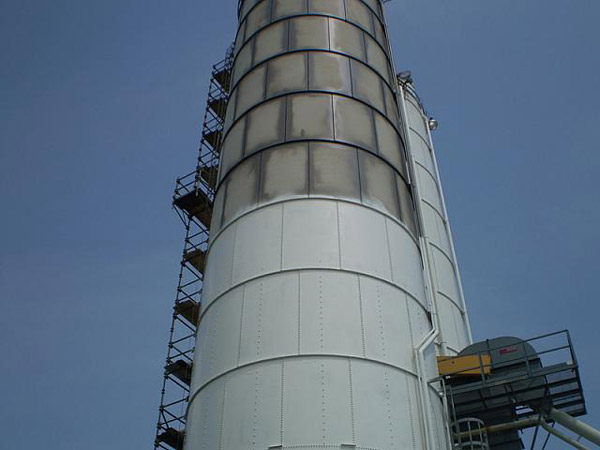 Silo maintenance